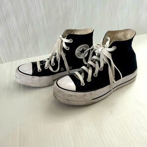 Converse Women's Black High-Top Platform Sneakers Size 7